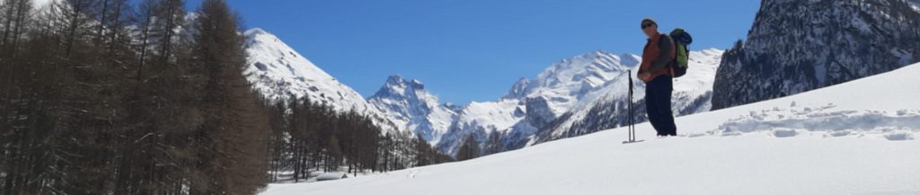 À la Médille en raquettes à neige